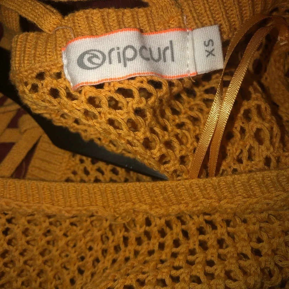 Rip Curl chic neck